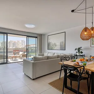 Place - Spacious Family Apartment